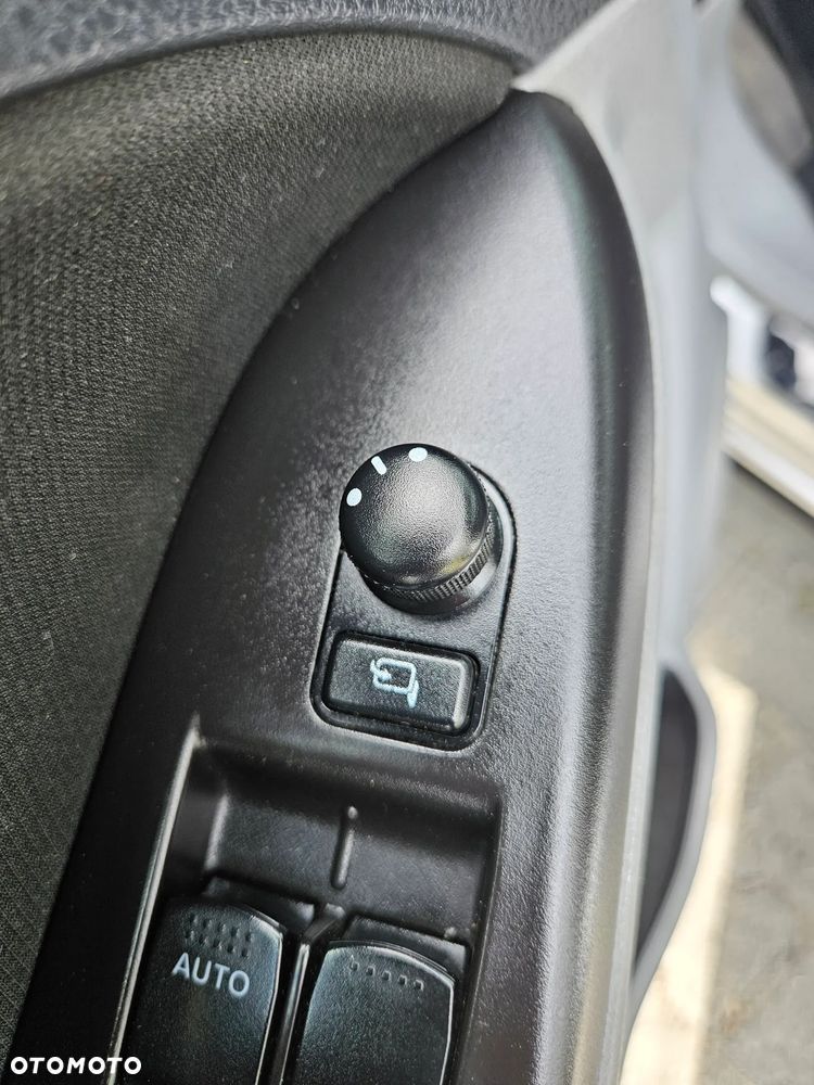 Suzuki SX4 1.6 Comfort - 24