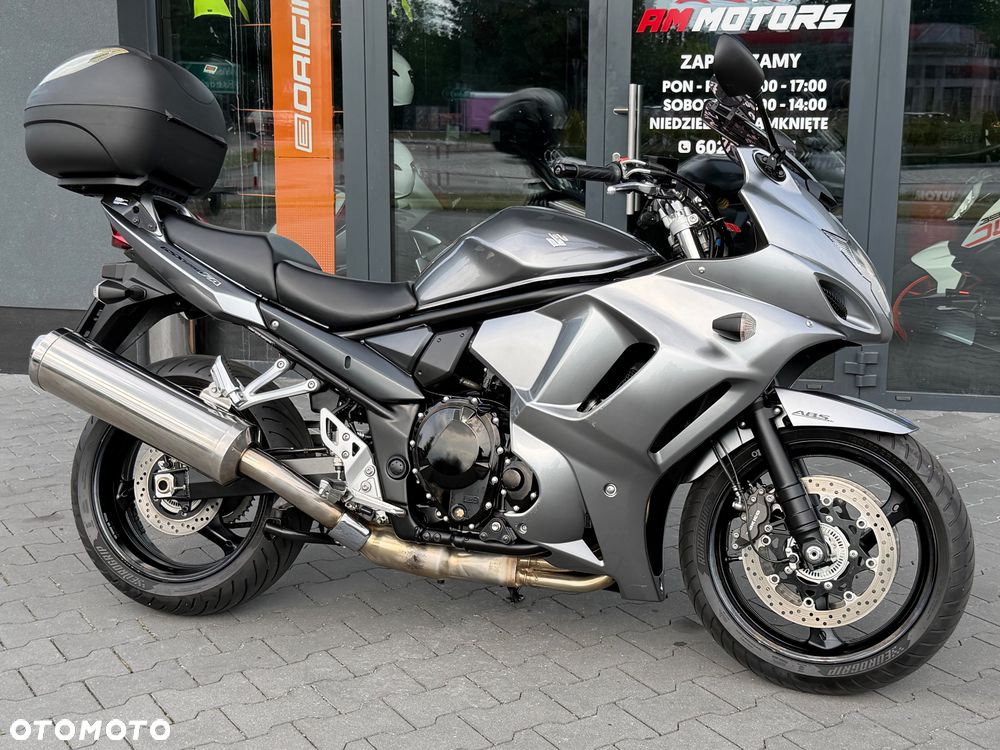 Suzuki GSX - 1