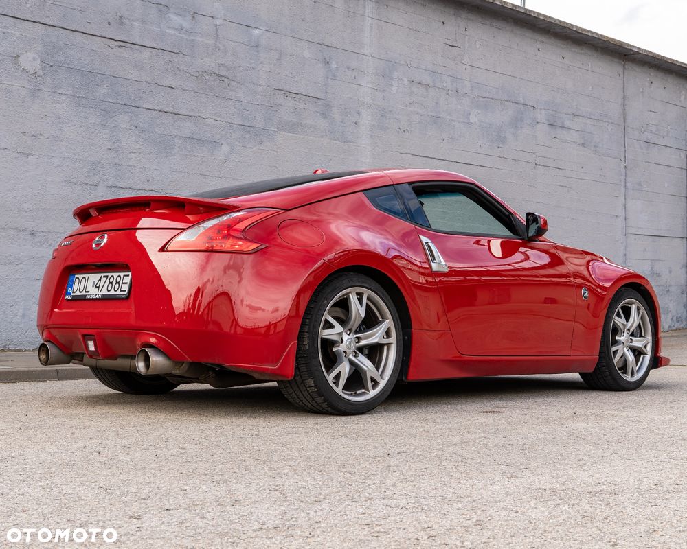 Nissan 370 Z - 13