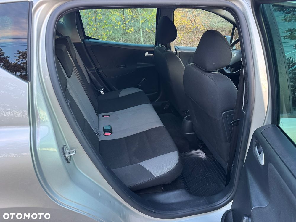 Peugeot 207 1.4 16V Trendy - 11