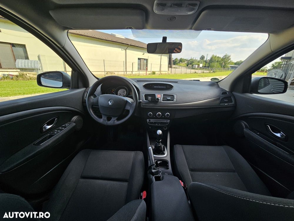 Renault Megane 1.5 dCi Dynamique - 8