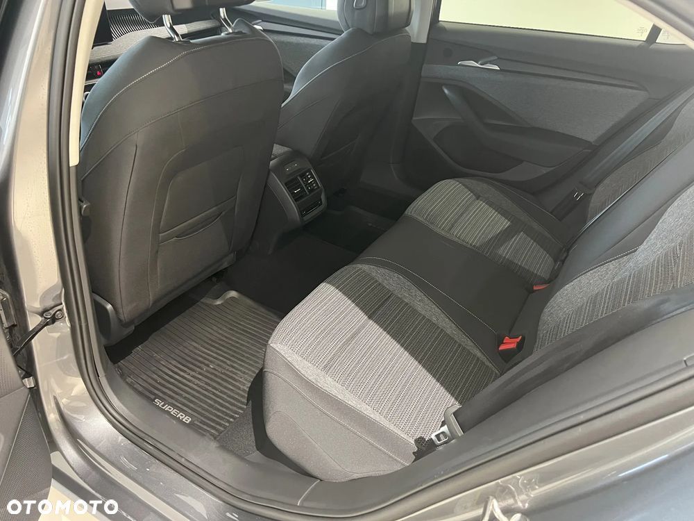 Skoda Superb 2.0 TSI 4x4 Selection DSG - 12