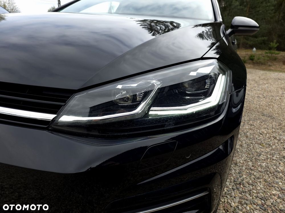Volkswagen Golf - 28