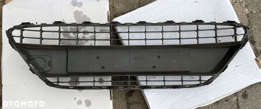 ford oe 8a6117b968d kratka środkowa zderzaka przedniego - 2