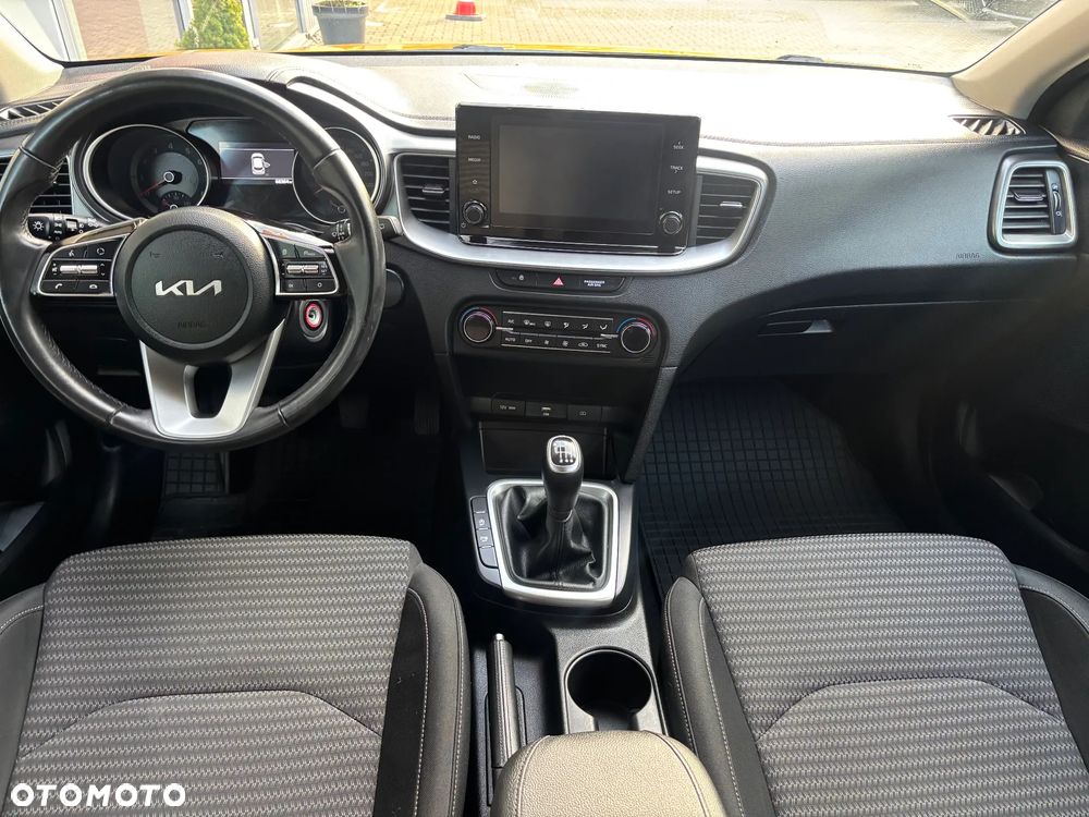 Kia XCeed 1.5 T-GDI M - 11