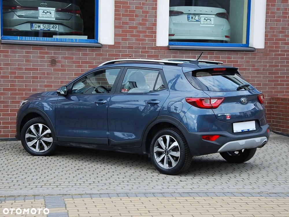 Kia Stonic 1.2 L - 24