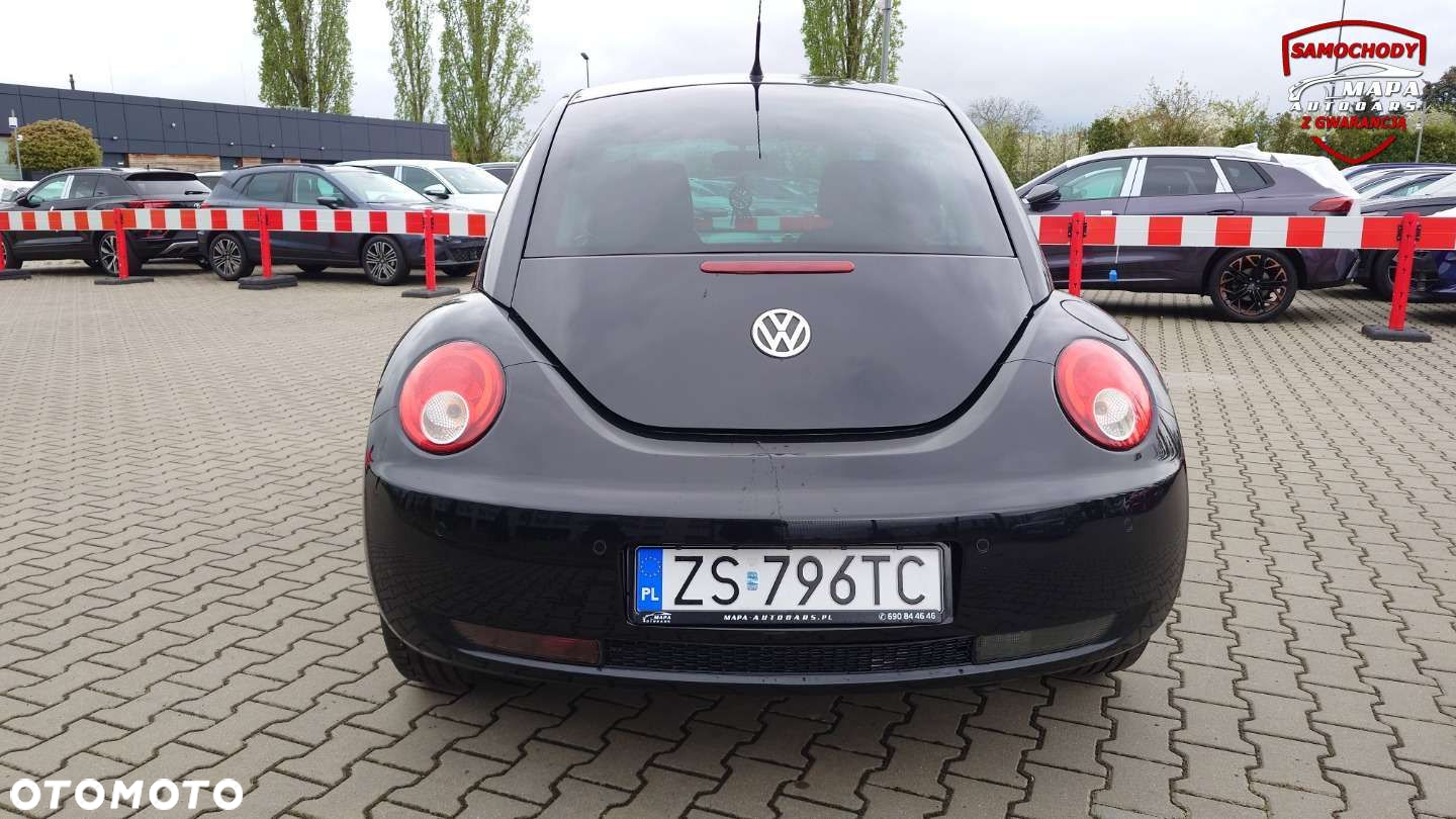 Volkswagen New Beetle - 15