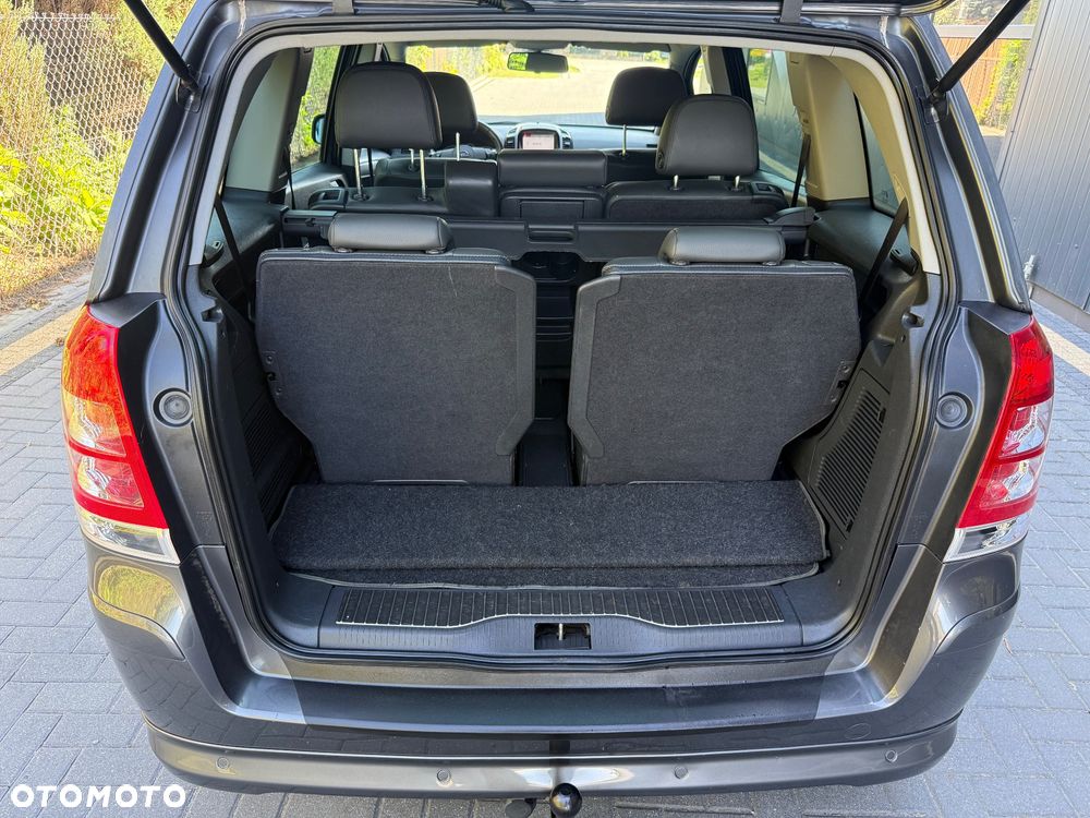 Opel Zafira 1.8 Innovation 110 Jahre - 36
