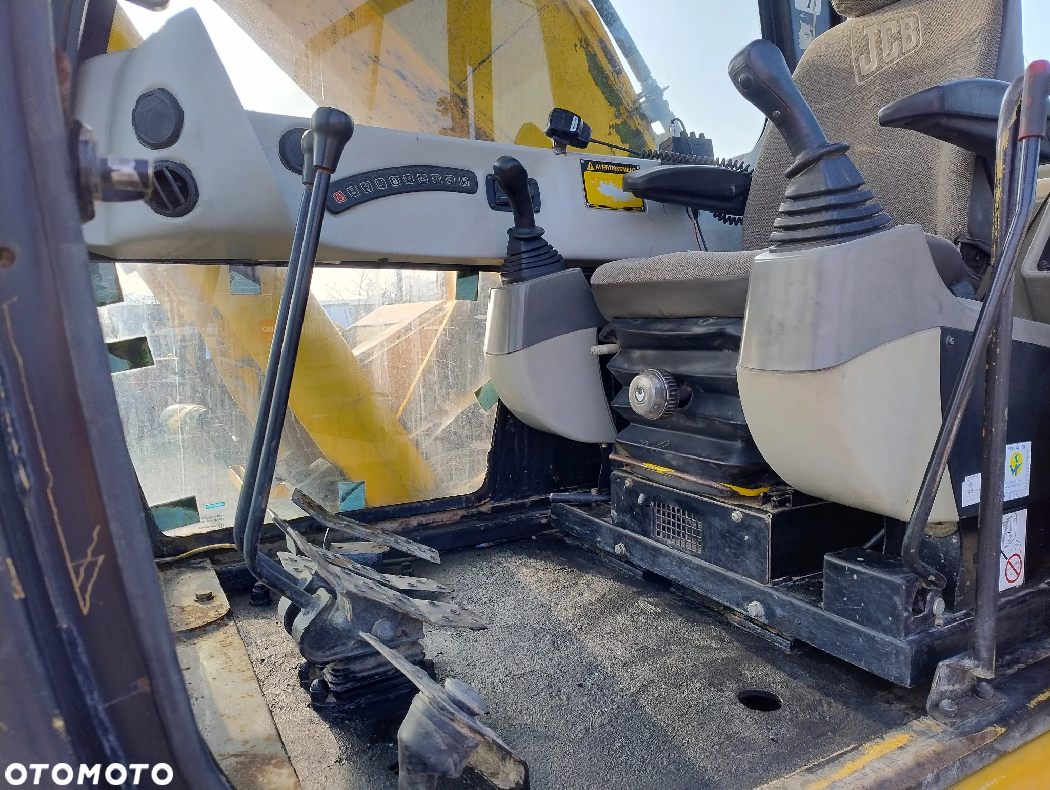 JCB JS330 - 6