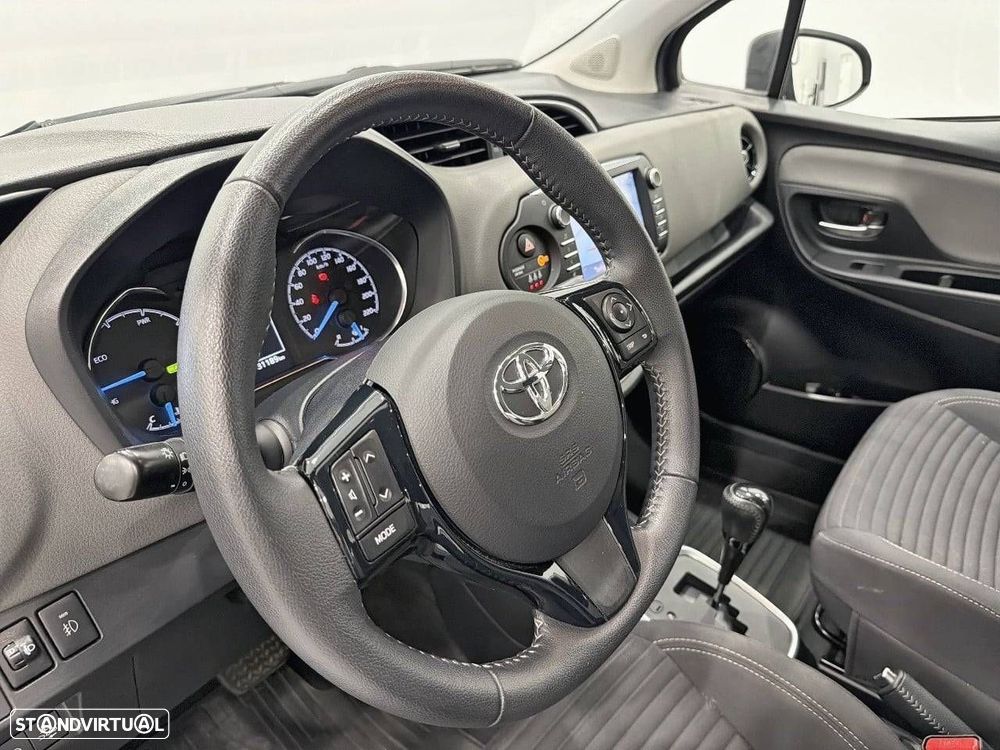 Toyota Yaris 1.5 HSD Exclusive - 12