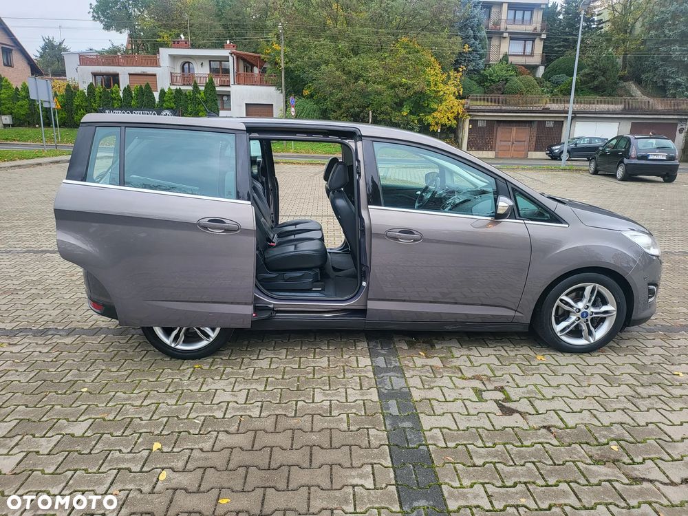 Ford Grand C-MAX 2.0 TDCi Titanium - 39