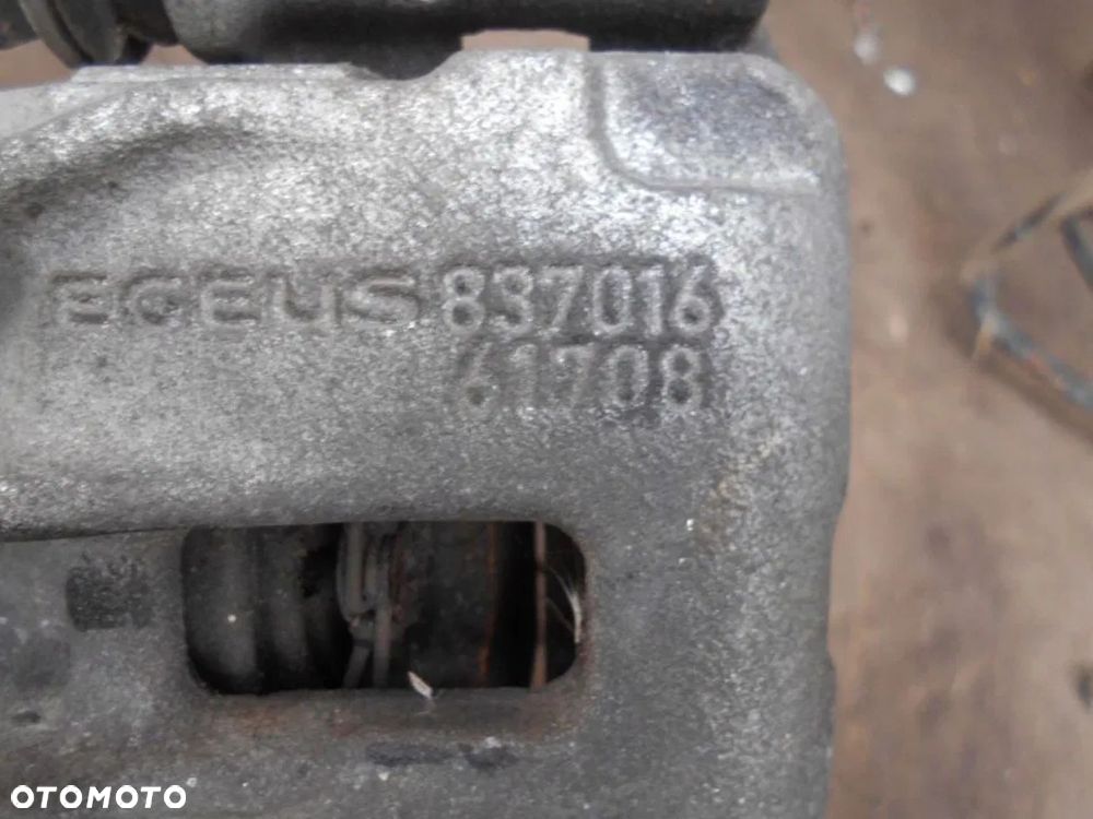 TRAFIC III VIVARO 14-19 ZACISK HAMULCOWY TYŁ PRAWY - 3