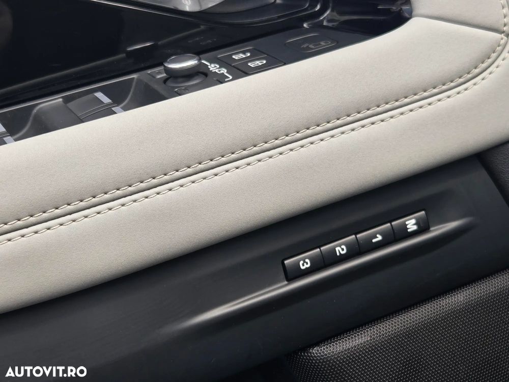 Land Rover Range Rover Evoque 2.0 D165 MHEV Dynamic SE - 30
