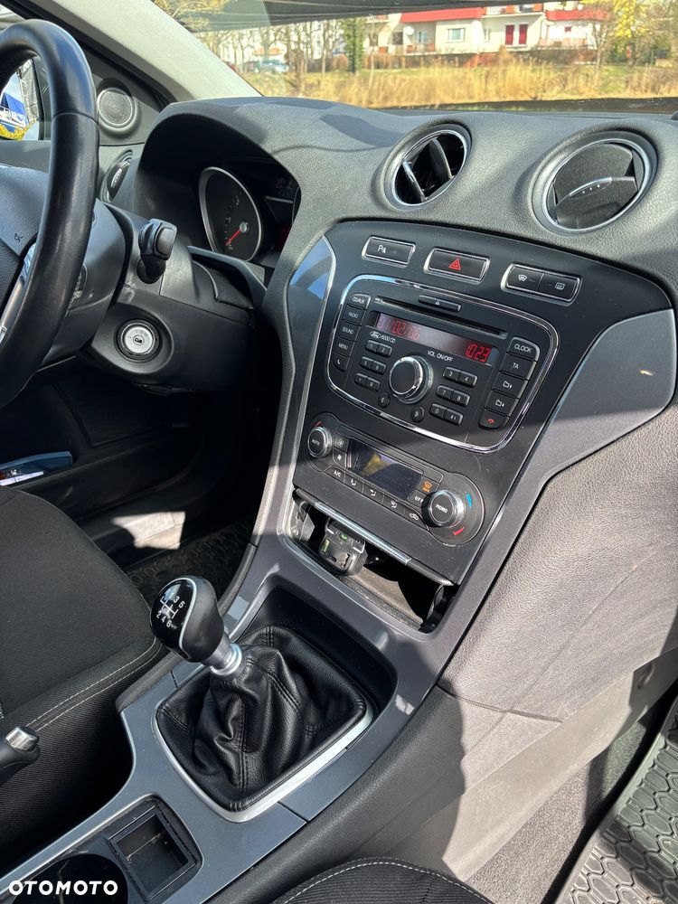 Ford Mondeo 2.0 TDCi Titanium - 11