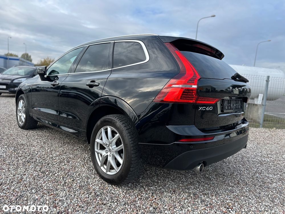 Volvo XC 60 D3 Momentum - 3