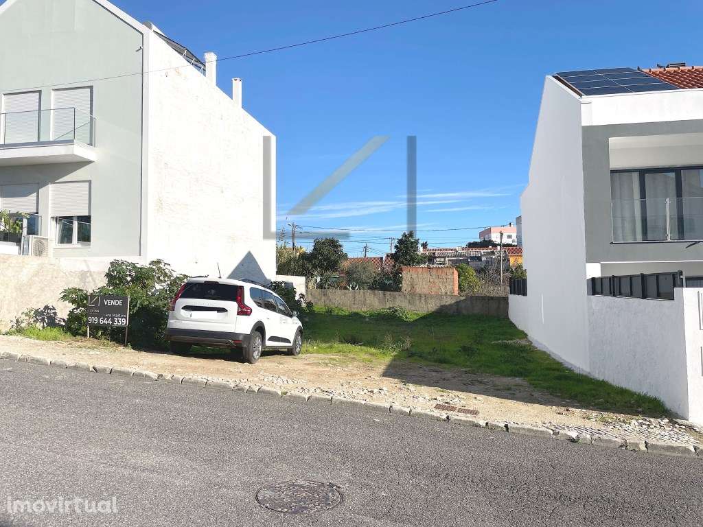 Terreno com projecto aprovado no Penedo - Grande imagem: 5/11