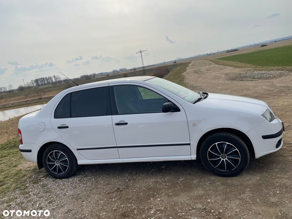 Skoda Fabia - 4