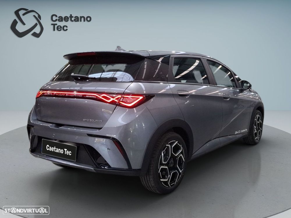 BYD Dolphin 60.4 kWh Comfort - 8