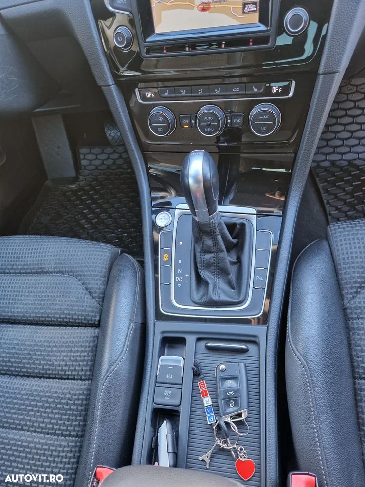 Volkswagen Golf 1.6 TDI DSG BMT Highline - 16