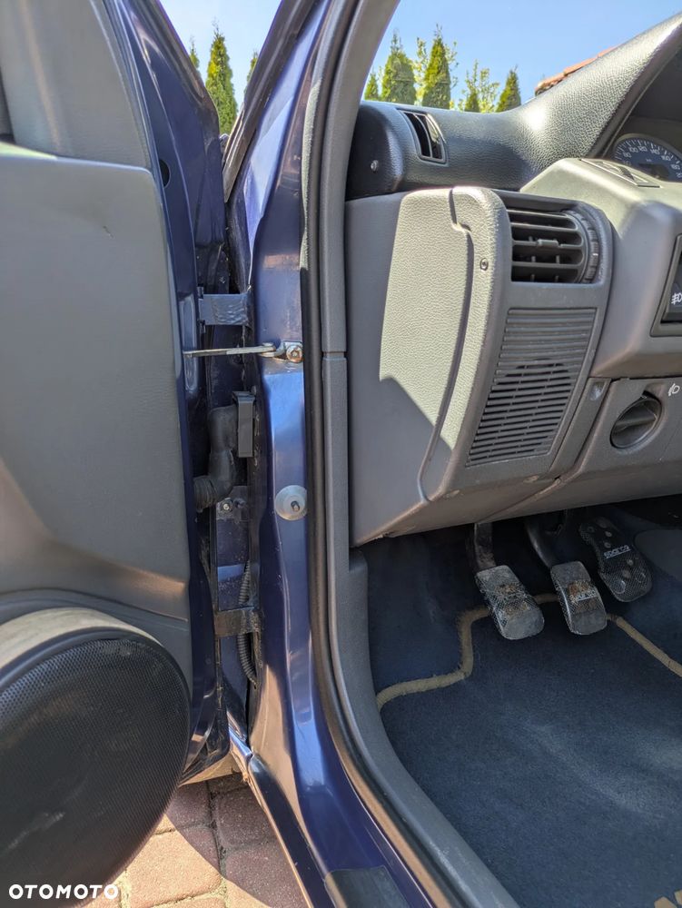 Renault Clio - 18