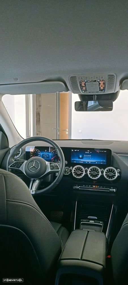 Mercedes-Benz GLA 180 d 8G-DCT Progressive Advanced - 13