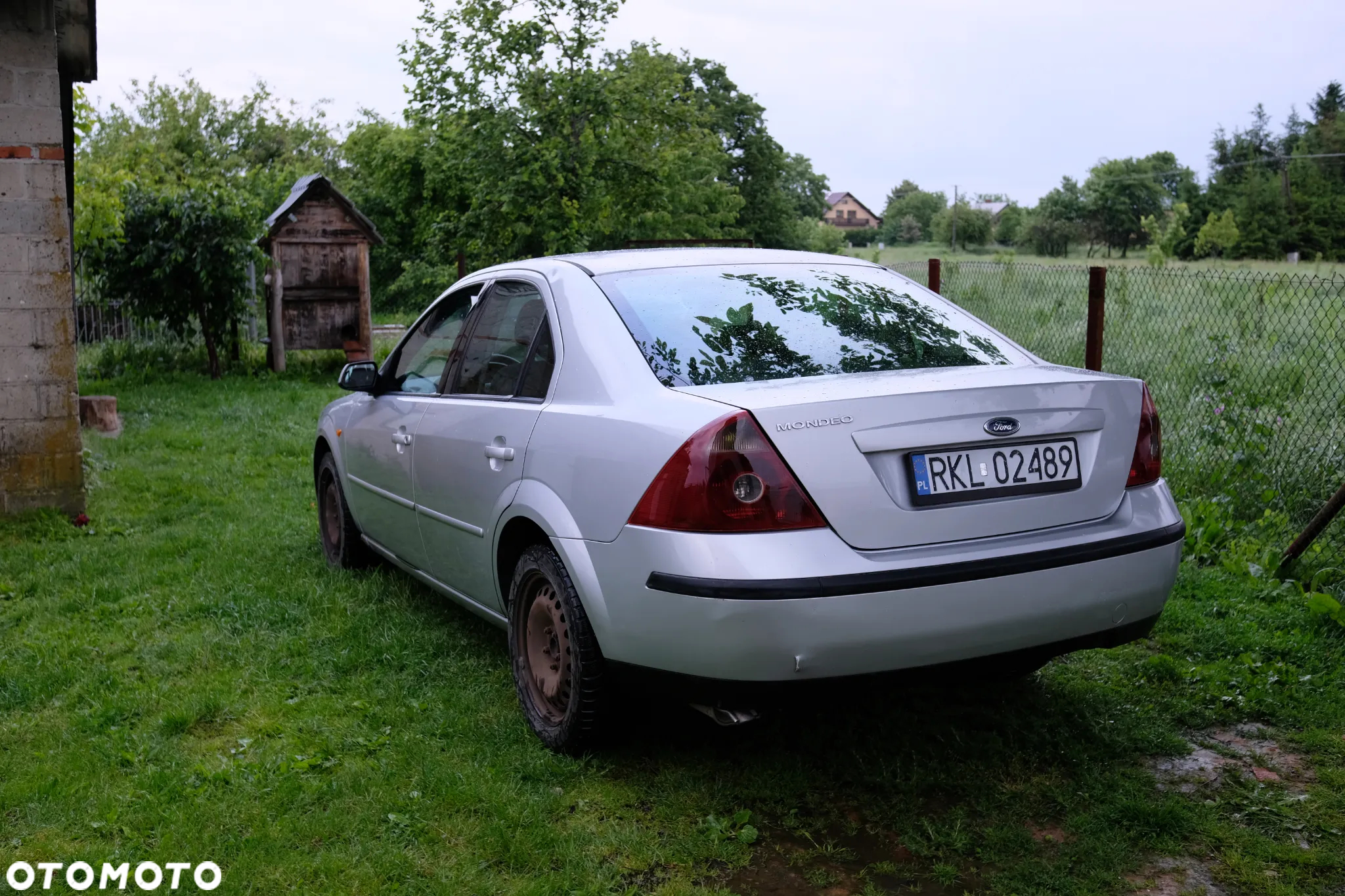 Ford Mondeo 2.0 TDDi Ambiente - 9