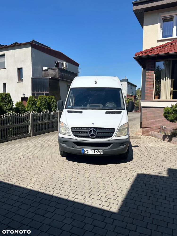 Mercedes-Benz Sprinter - 3