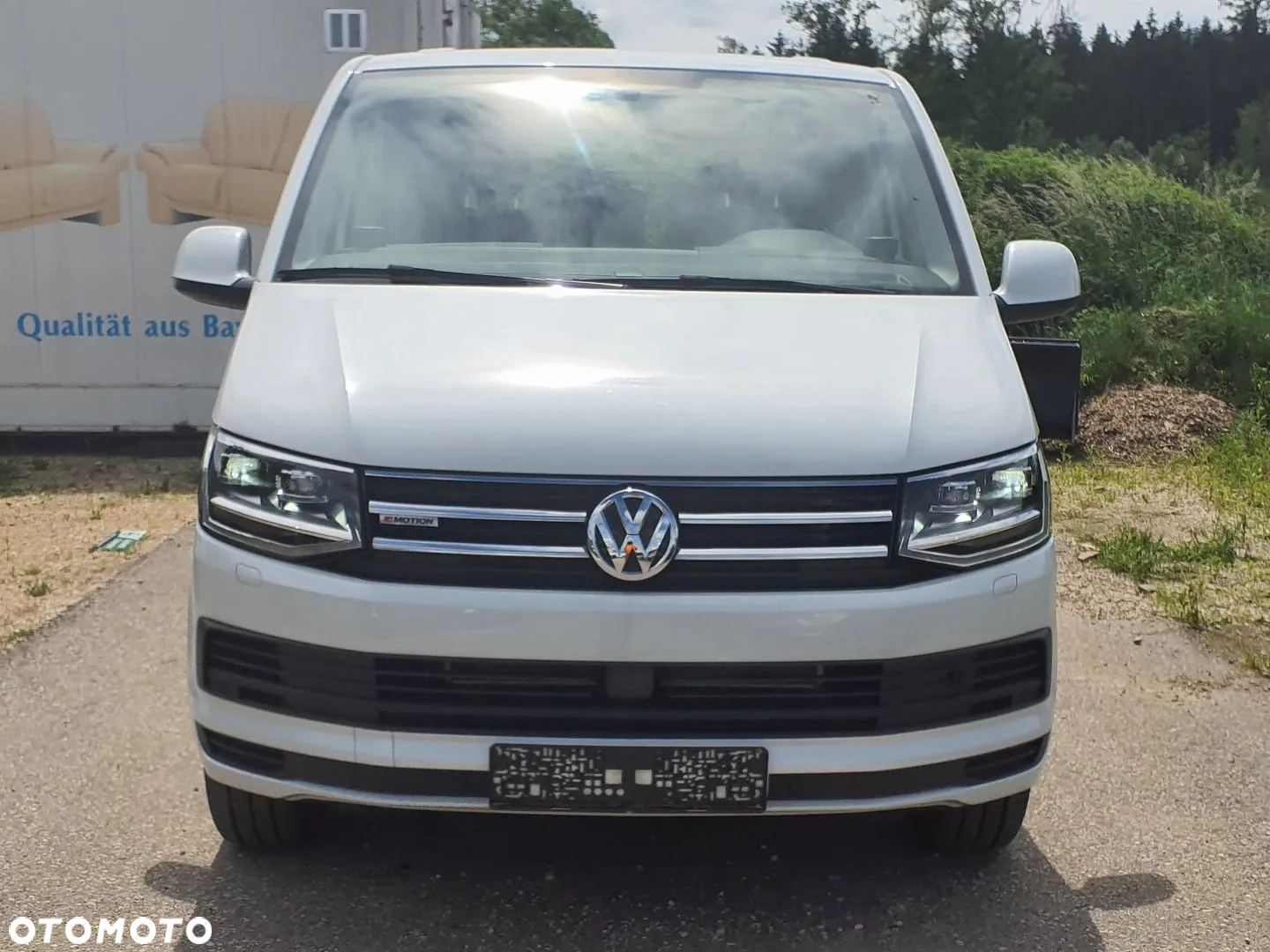 Volkswagen Caravelle 2.0 TDI L2 Comfortline 4Motion DSG - 2