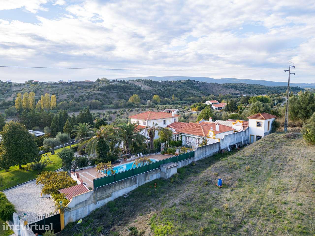 Refúgio com terreno a 1 hora de Lisboa em Torres Novas - espaço, priva - Grande imagem: 4/60