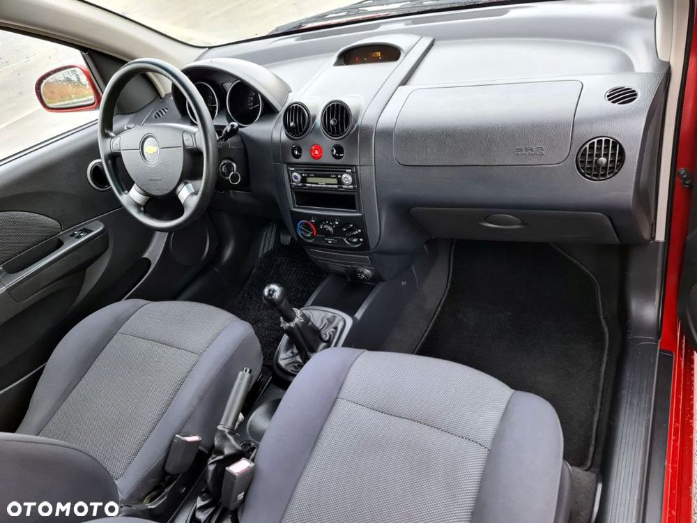 Chevrolet Kalos - 18