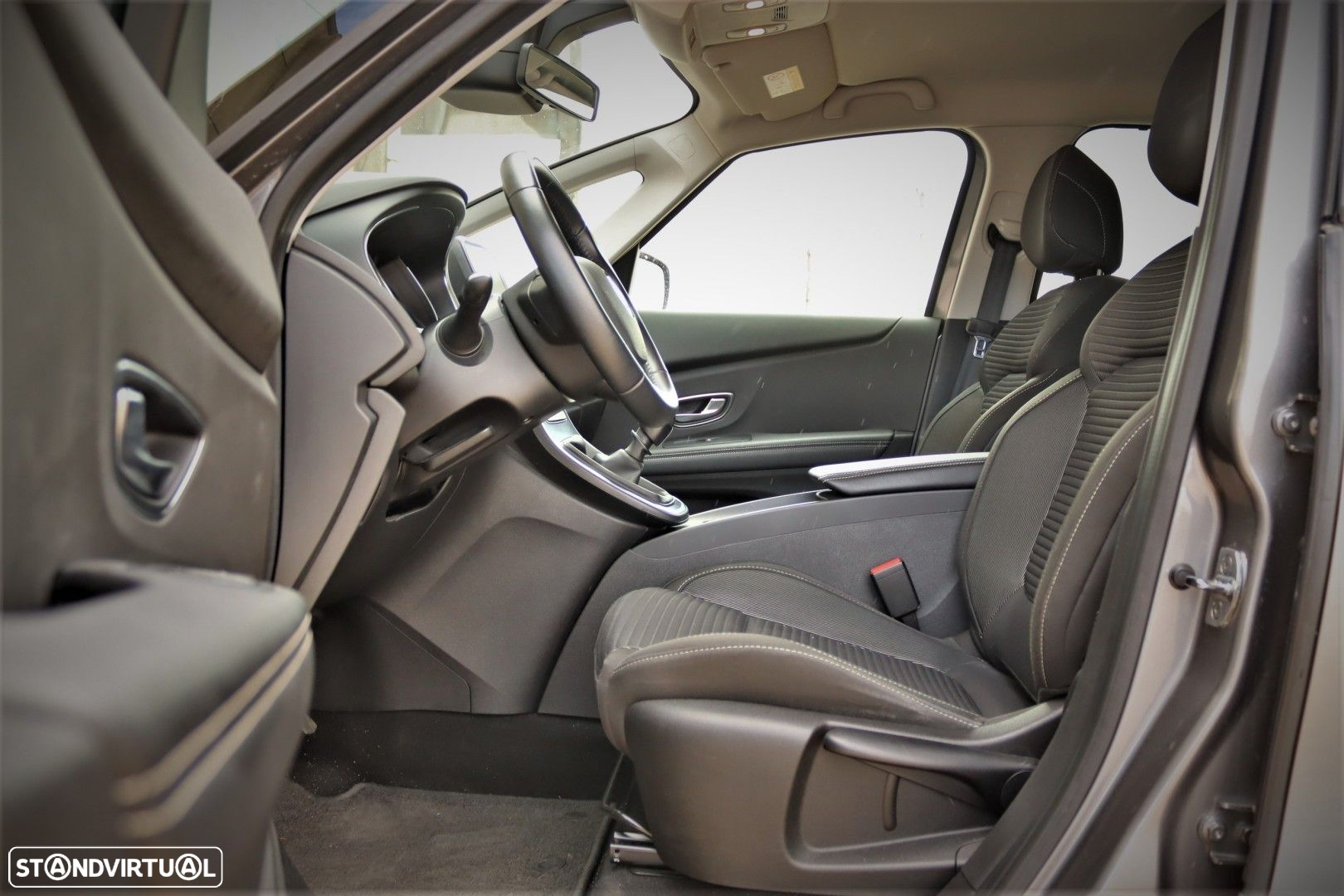 Renault Grand Scénic - 11
