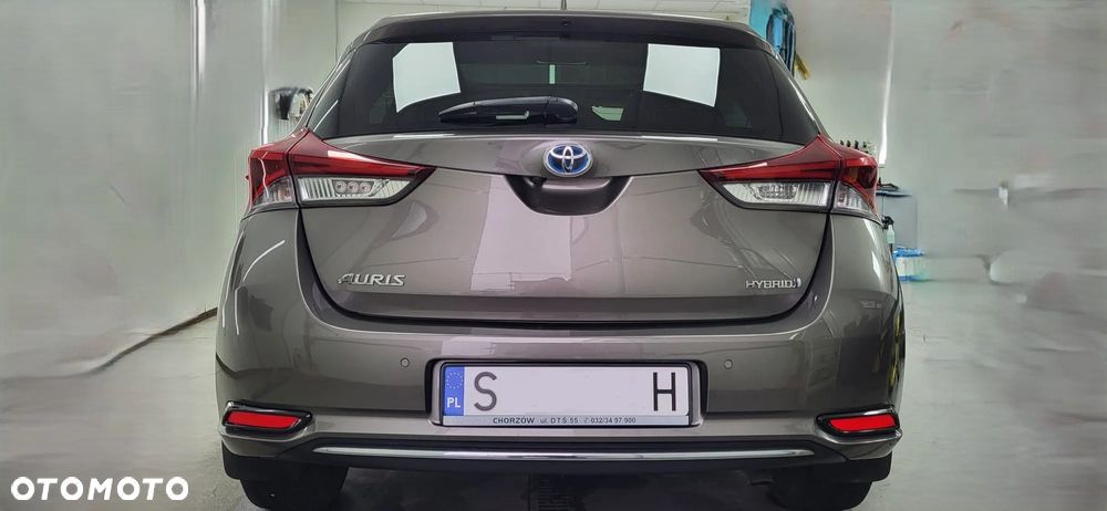 Toyota Auris Hybrid 135 Prestige - 3