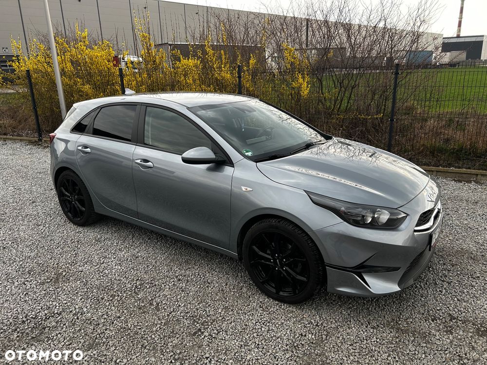 Kia Ceed 1.5 T-GDI OPF Vision - 17