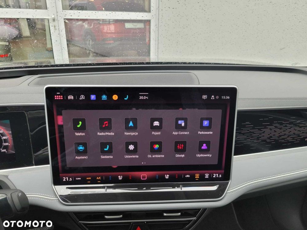 Volkswagen Passat 2.0 TDI SCR Elegance DSG - 12