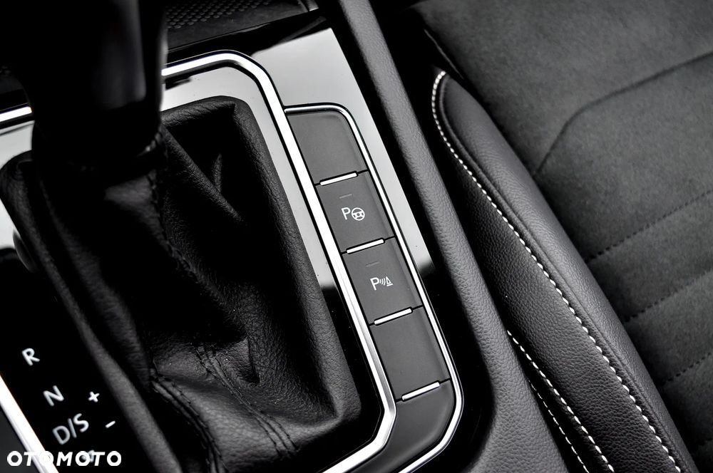 Volkswagen Passat 2.0 TDI EVO Elegance DSG - 29