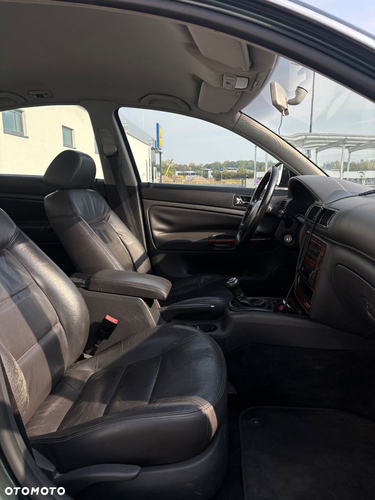 Volkswagen Passat - 9