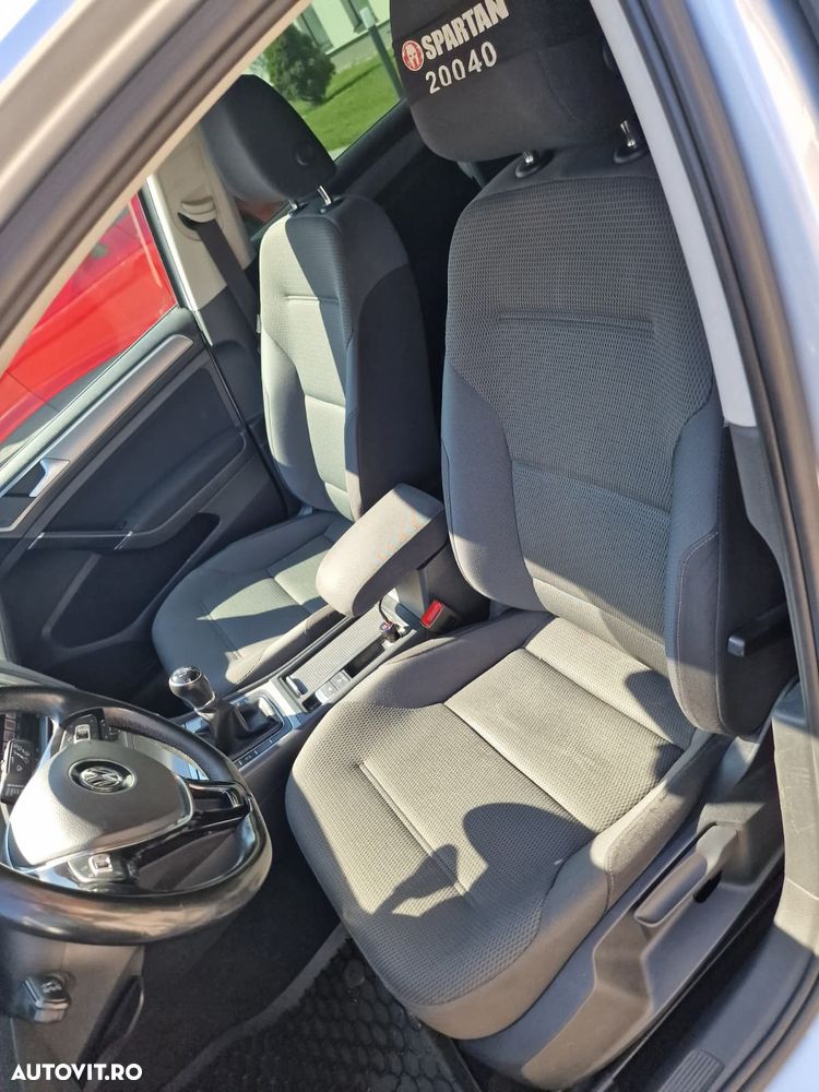 Volkswagen Golf 1.6 TDI DPF Trendline - 5