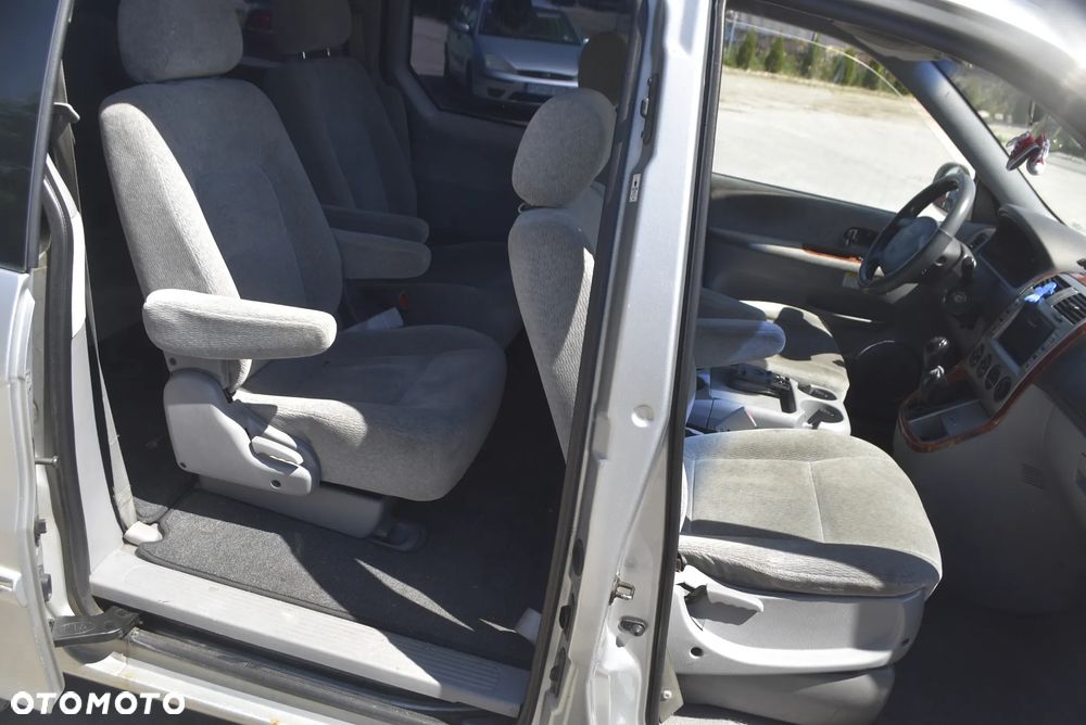 Kia Carnival CRDi Executive - 8