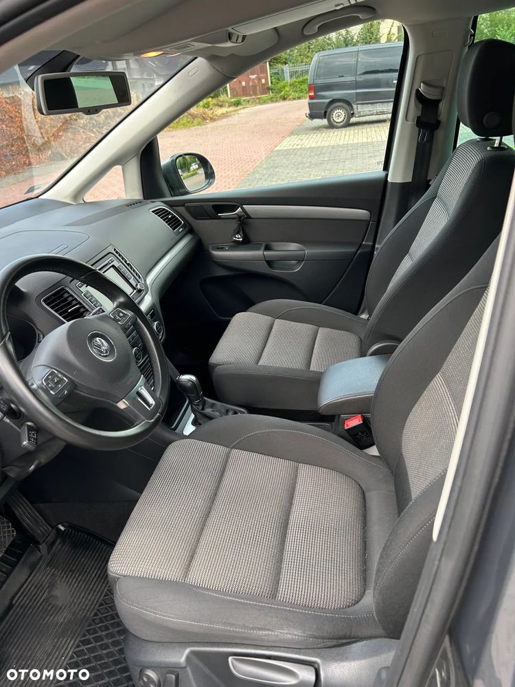 Volkswagen Sharan 2.0 TDI Comfortline DSG - 8