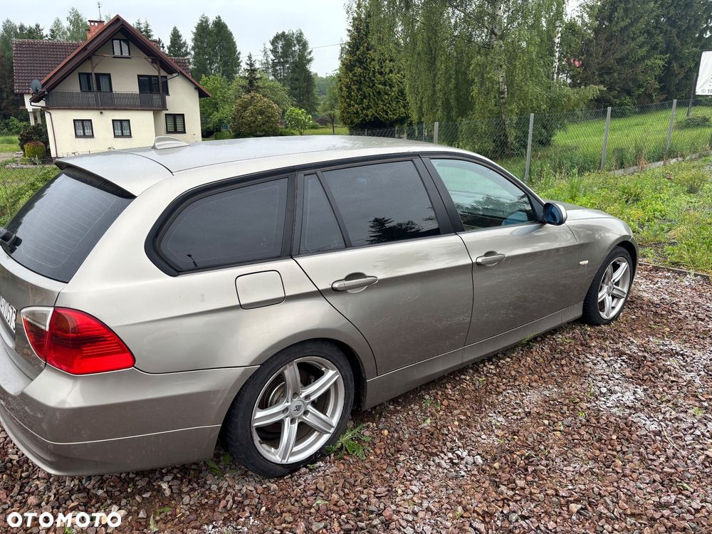 BMW Seria 3 320d - 9