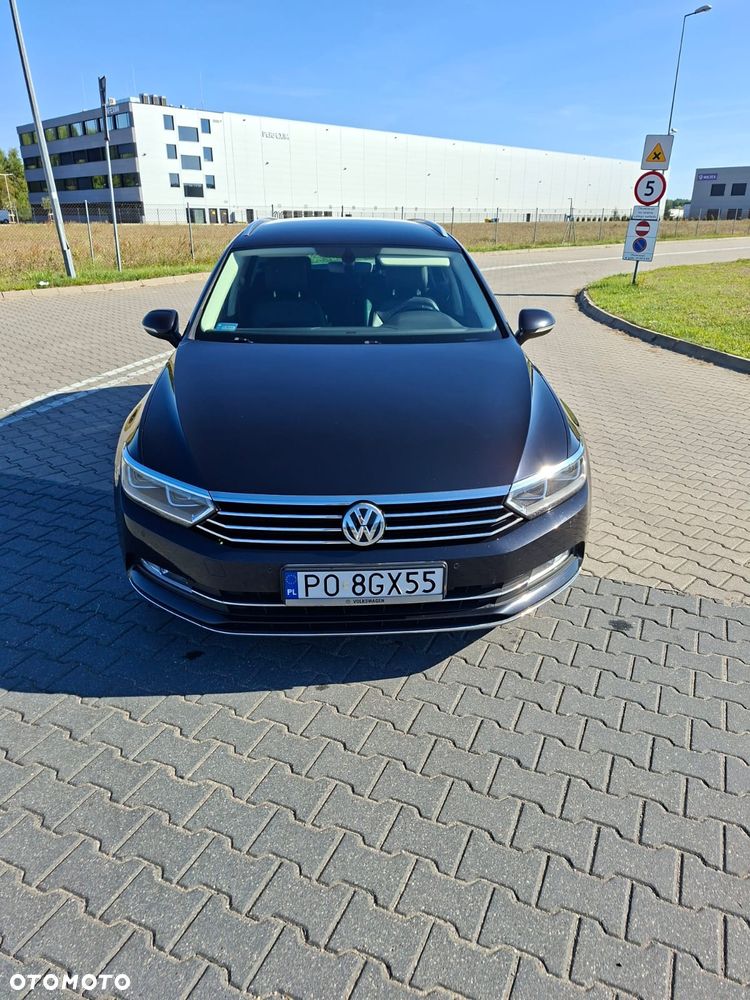 Volkswagen Passat - 12