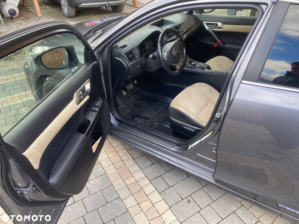 Lexus CT ver-200h-comfort - 15