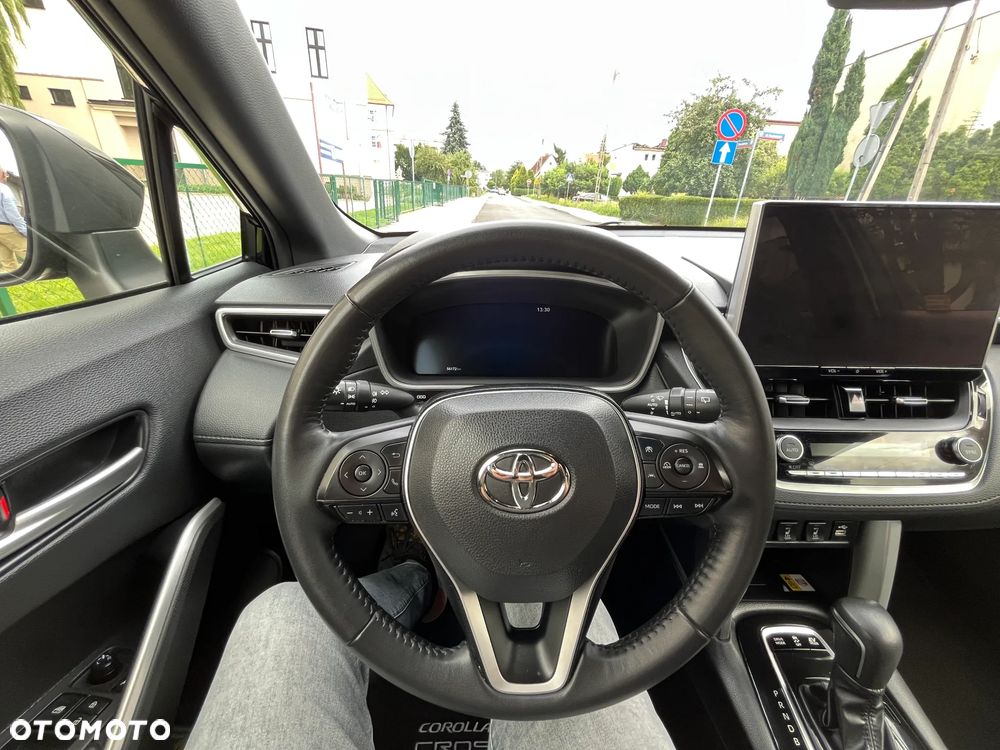 Toyota Corolla Cross 2.0 Hybrid Premiere Edition AWD - 11