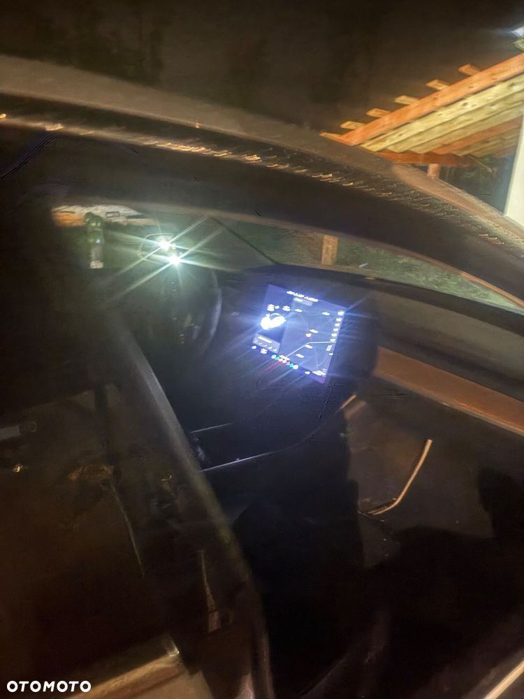 Tesla Model 3 - 6