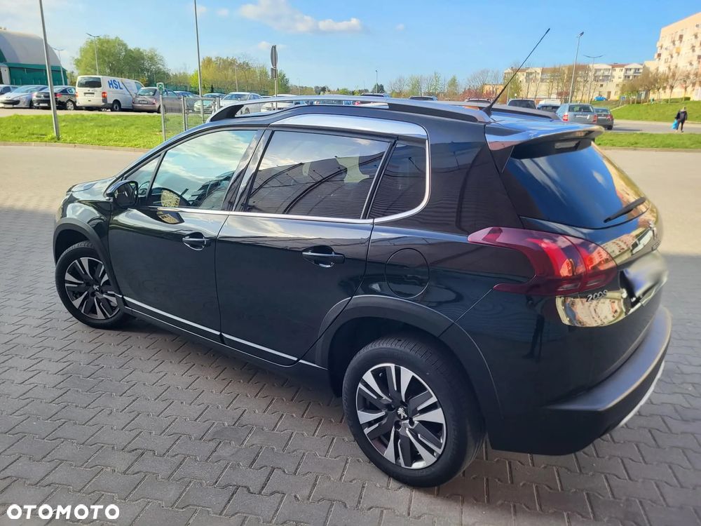 Peugeot 2008 BlueHDi 100 STOP & START Allure - 21