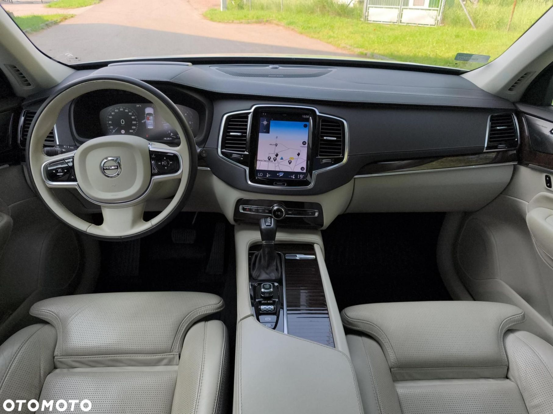 Volvo XC 90 - 14