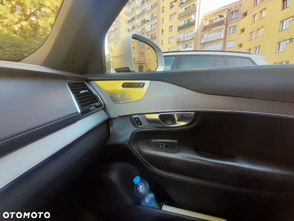 Volvo XC 90 - 26