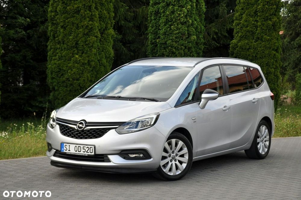 Opel Zafira - 10