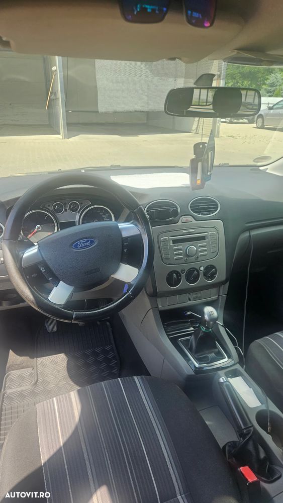 Ford Focus 1.6 TDCi Ambiente - 2