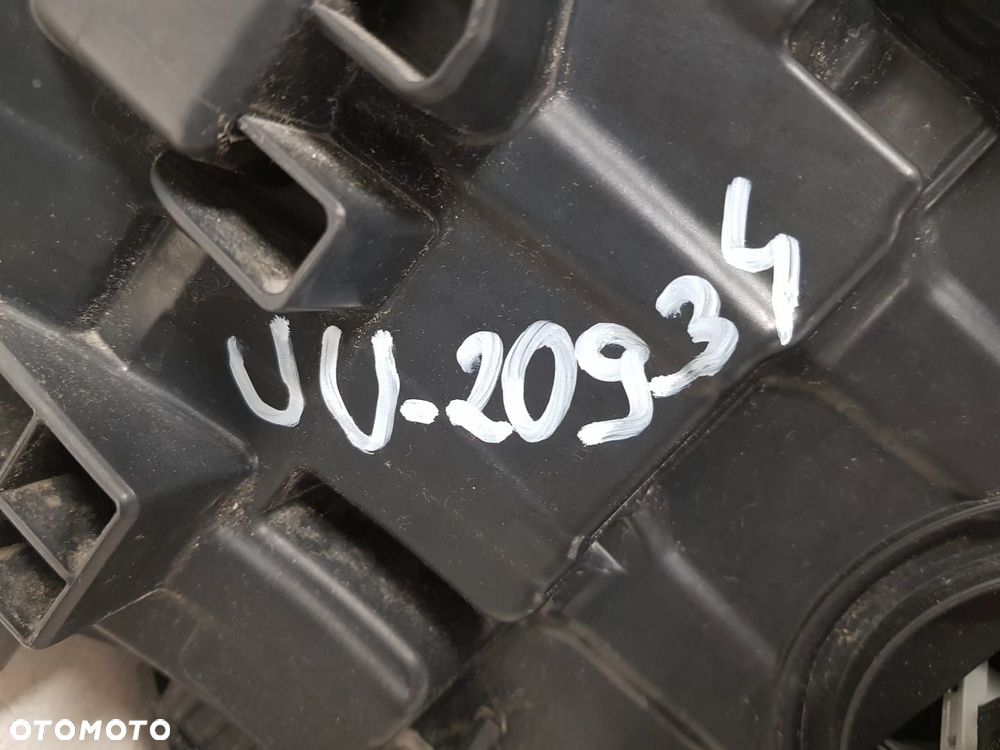 BMW 7 G11 G12 LAMPA PRAWA LASER PRZÓD BMW LASERLIGHT EUROPA  7483912 - 13